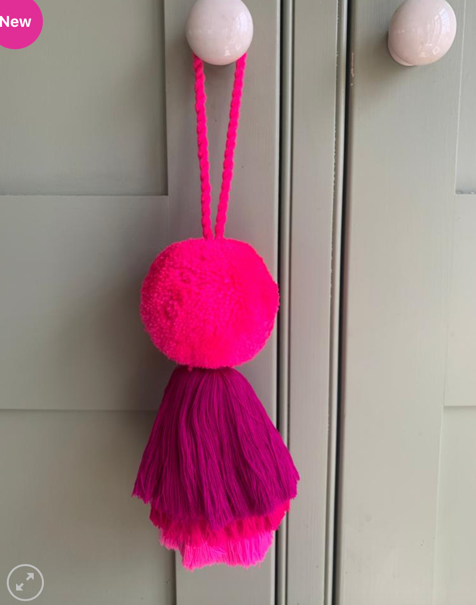 Pom Pom and Trio Tassel Swags Pink