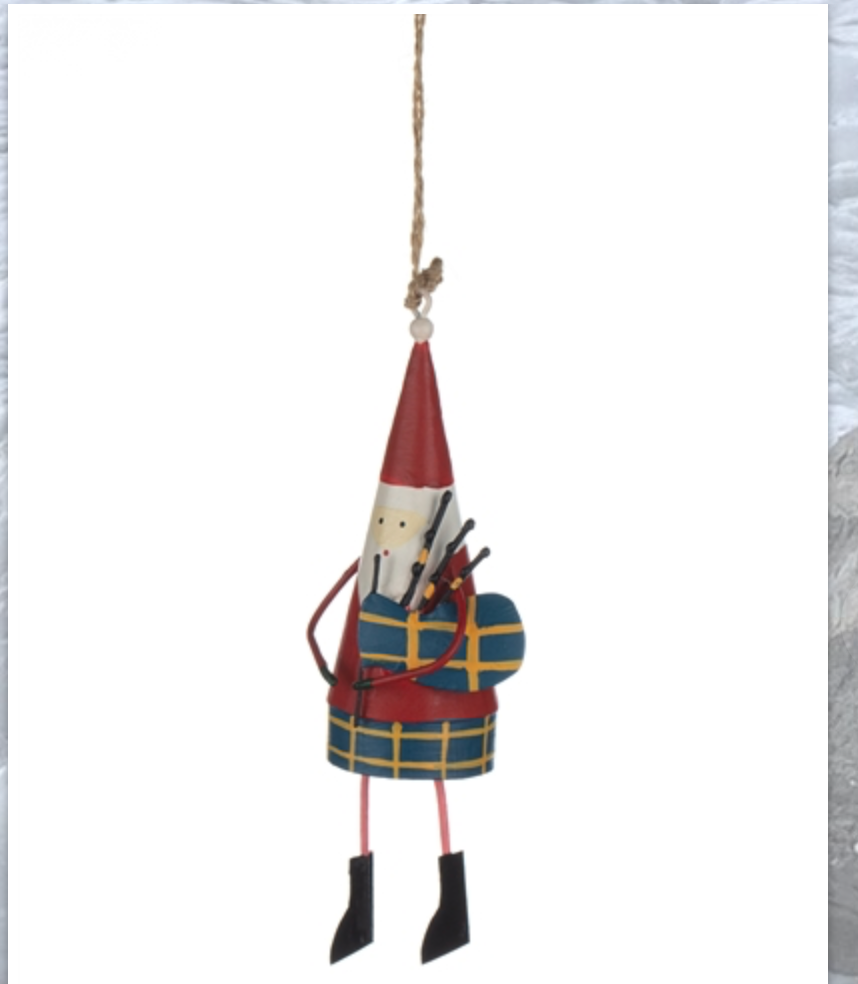 Bagpiping Santa