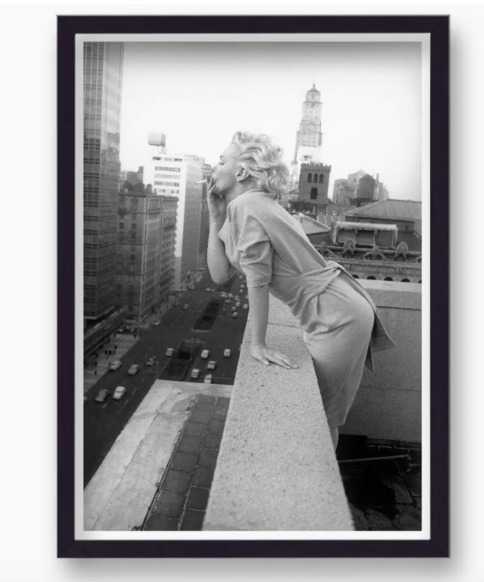 Marilyn Monroe in New York from Rooftop 3 Smoking Cigarette ...