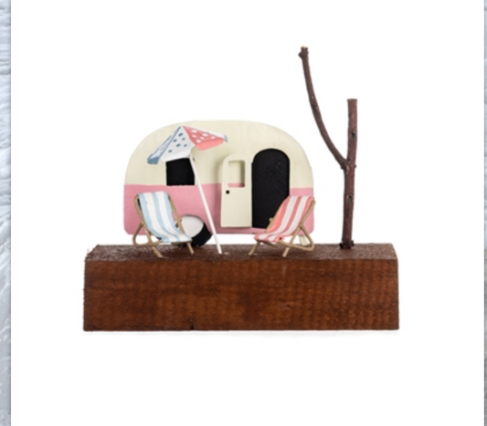Chilled out Pink Caravan