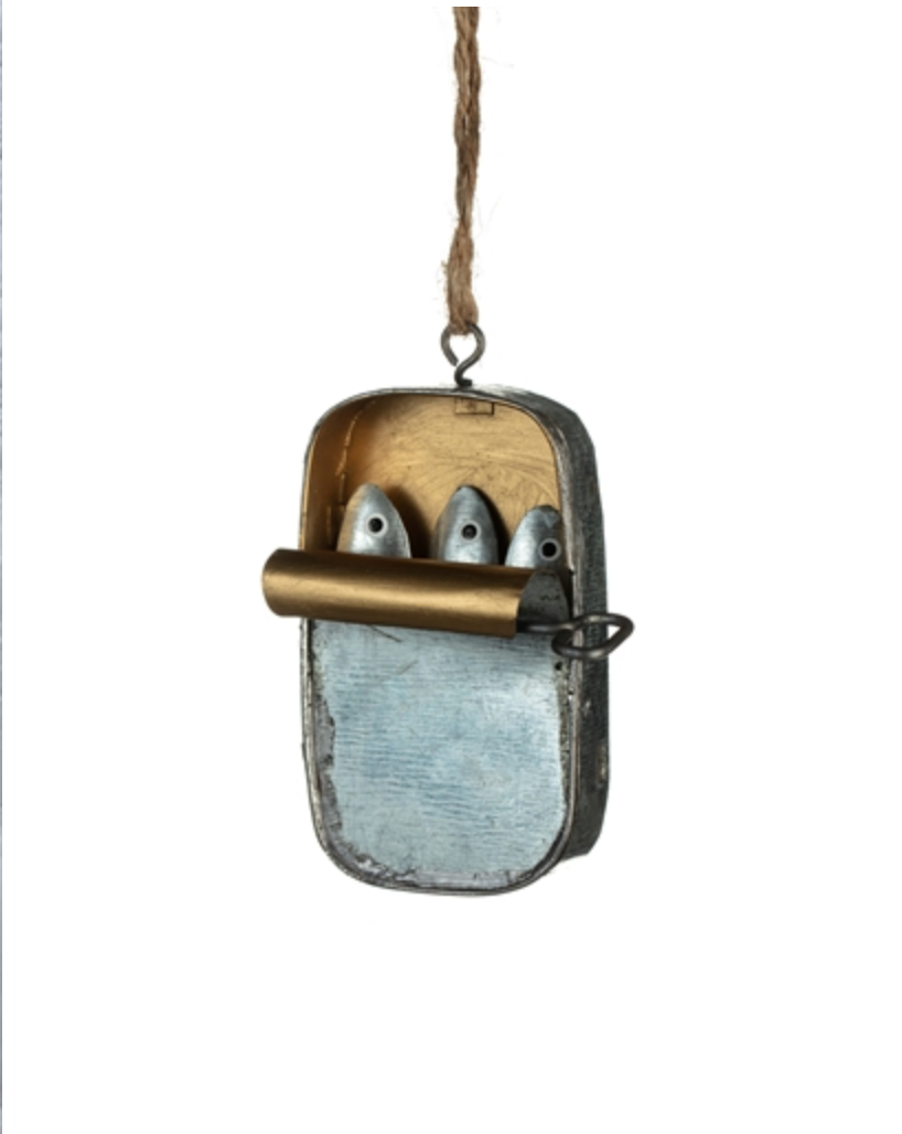 Tin of sardines small