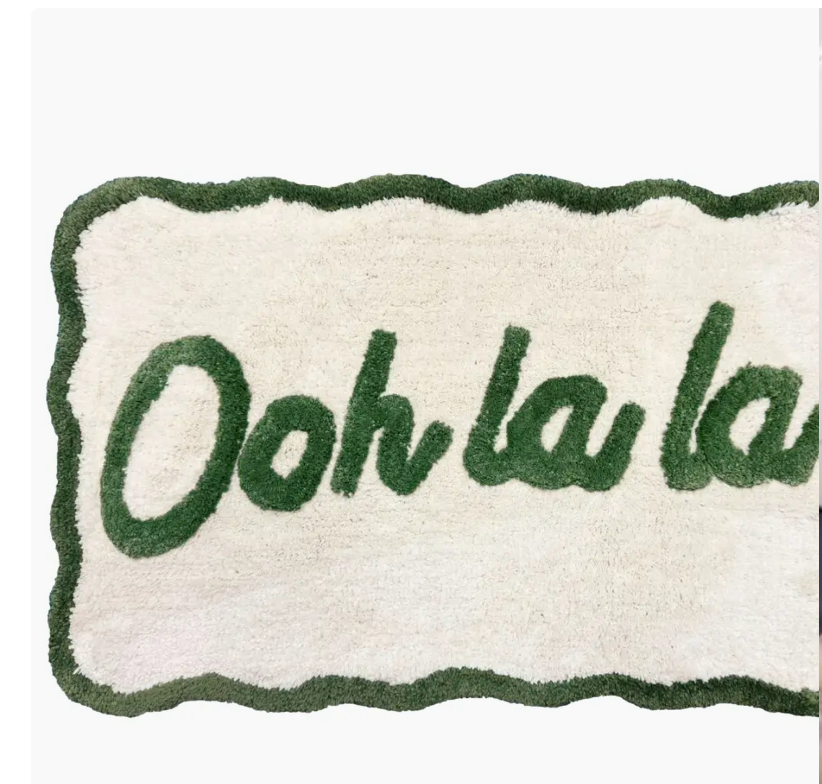 Ooh La La Slogan Scallop Bath Mat Non Slip