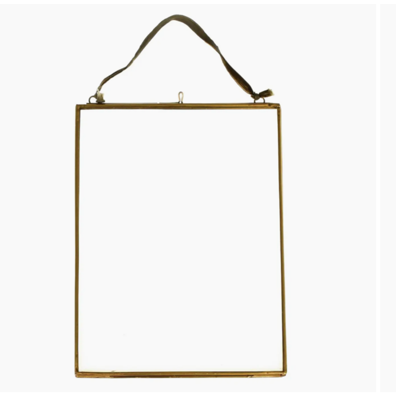 Hanging Brass Frame 15X20cm